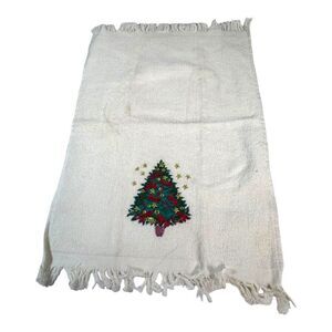 Vtg Kmart Embroidered Christmas Tree Hand Towel Cotton Bathroom Fringe Holiday
